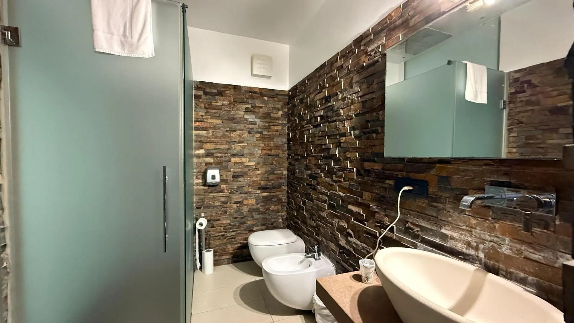 Hotel La Gritta Srl Castel San Giovanni  3*, Castel San Giovanni (Piacenza)